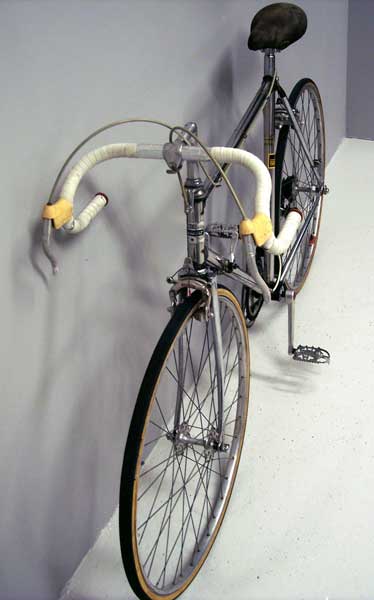 Crescent stainless